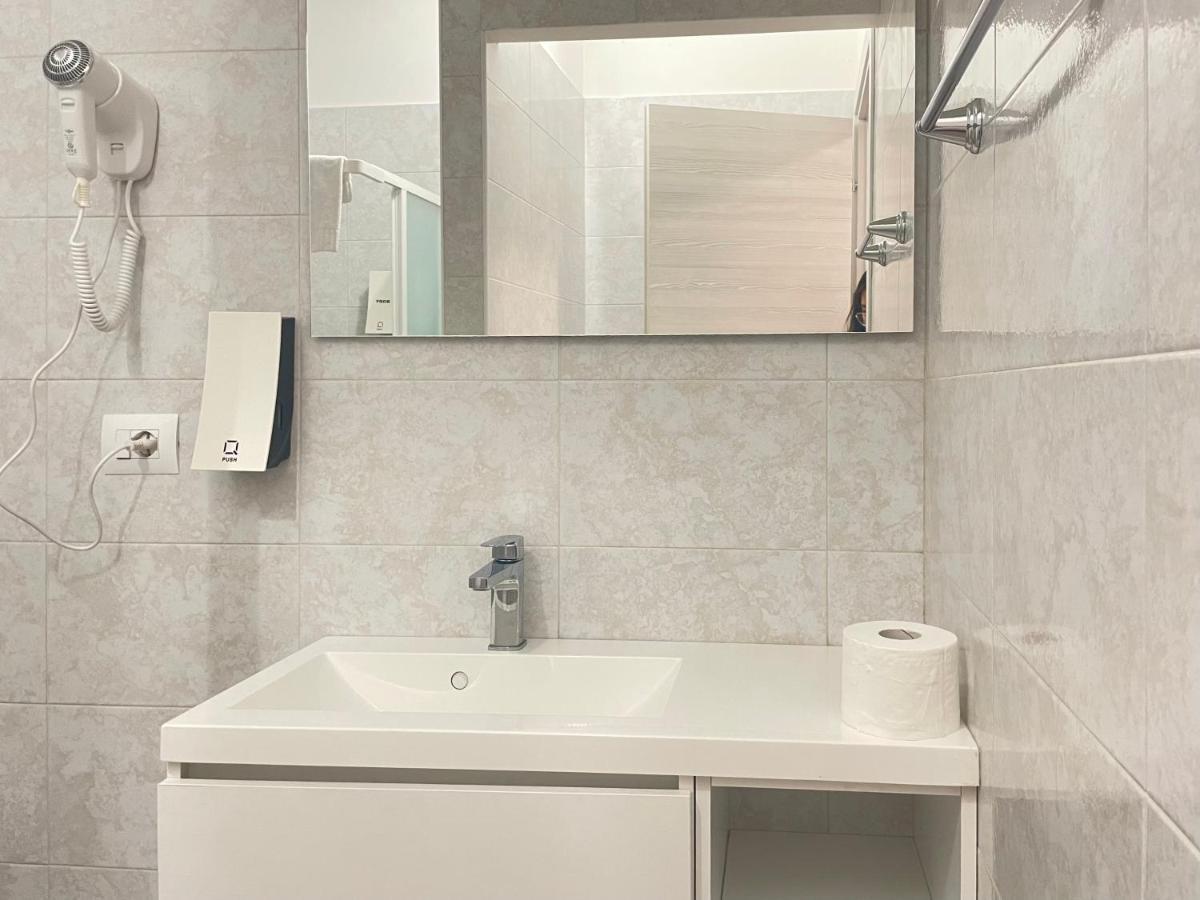 Nuovo Confortini Rooms Sunday Verona Luaran gambar